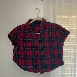 brandy melville cropped short sleeve flannel. size xs-s, discontinued